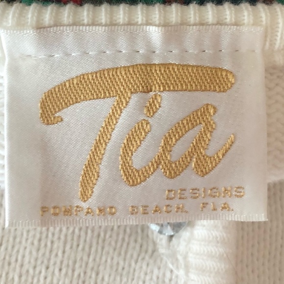 Tia Designs Golf Motif Appliqué & Embroidery on White Button Up Cardigan Sweater - Picture 3 of 7